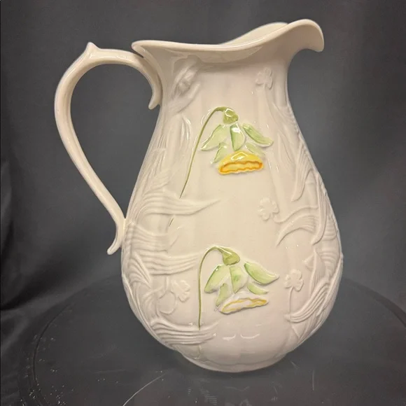 Belleek Floral Springtime Pitcher/Yellow Daffodil Plain Shamrock - Picture 3 of 7